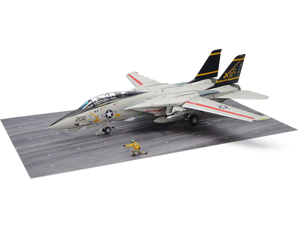Tamiya 61122 1/48 Grumman F-14A Tomcat (Late Model) Carrier Launch