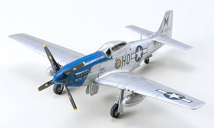Tamiya 60749 1/72 North American P-51D Mustang™ !